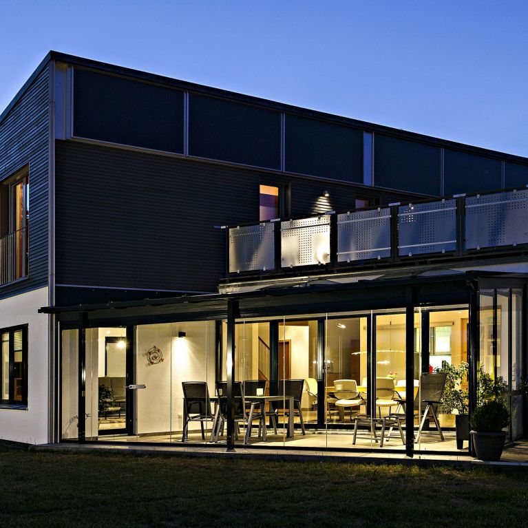 Außenansicht der Cabrio-Veranda® am Abend