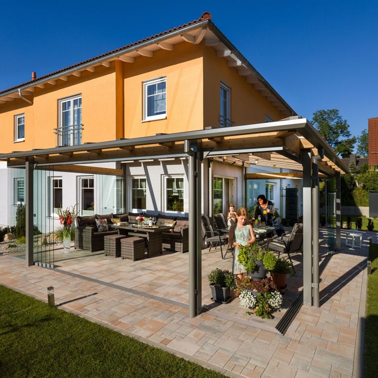 Komplettansicht der Terrassenverglasung